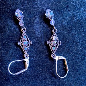 Gourgous earrings with gems